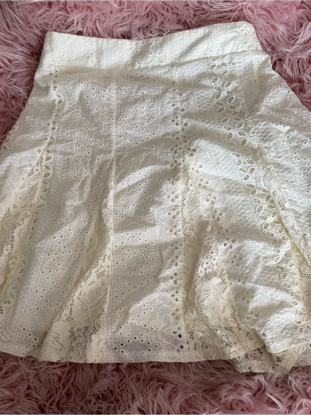 Gorgeous Easel Flowy White Lace Lined Skirt Sz: S